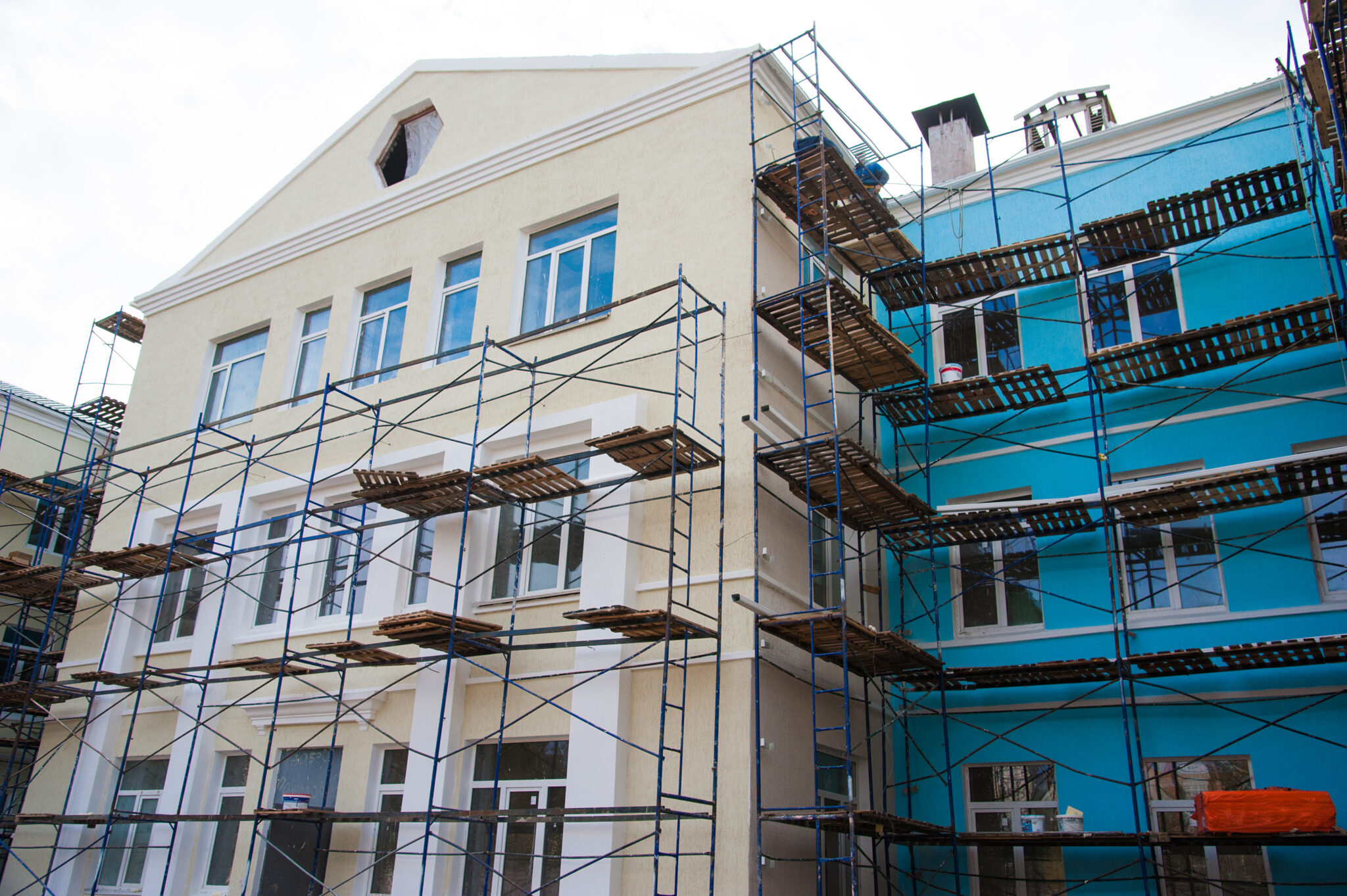 multi-storey-building-construction-of-multi-store-2026-01-11-09-31-54-utc